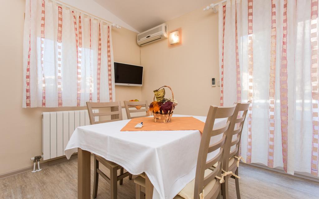 Polonijo Apartment *
